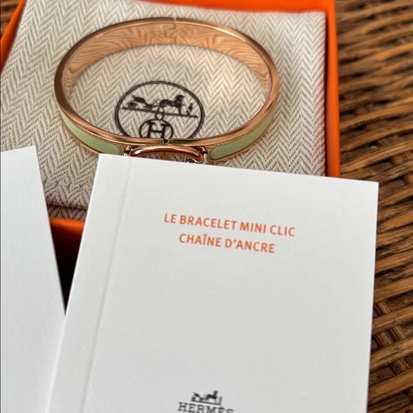 HERMÈS Vert Amande Mini Clic Chaine d'Ancre Bracelet - Picture 10 of 11